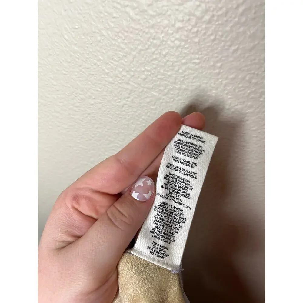 NEW AVEC LES FILLES Lavender Faux Leather Shorts Size Medium - Picture 4 of 6